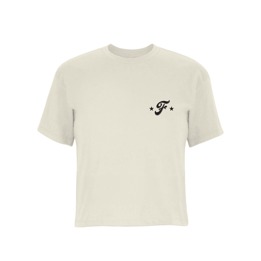 The Standard Issue Women’s Tee is crafted from a midweight at 4.7 oz of tough, 100% cotton, it’s got that broken-in feel right out of the gate.